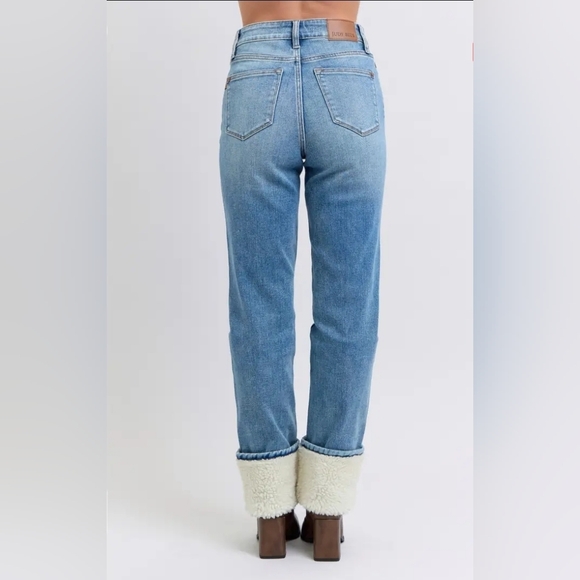 High Waisted Shearling Cuff Straight - Picture 4 of 4